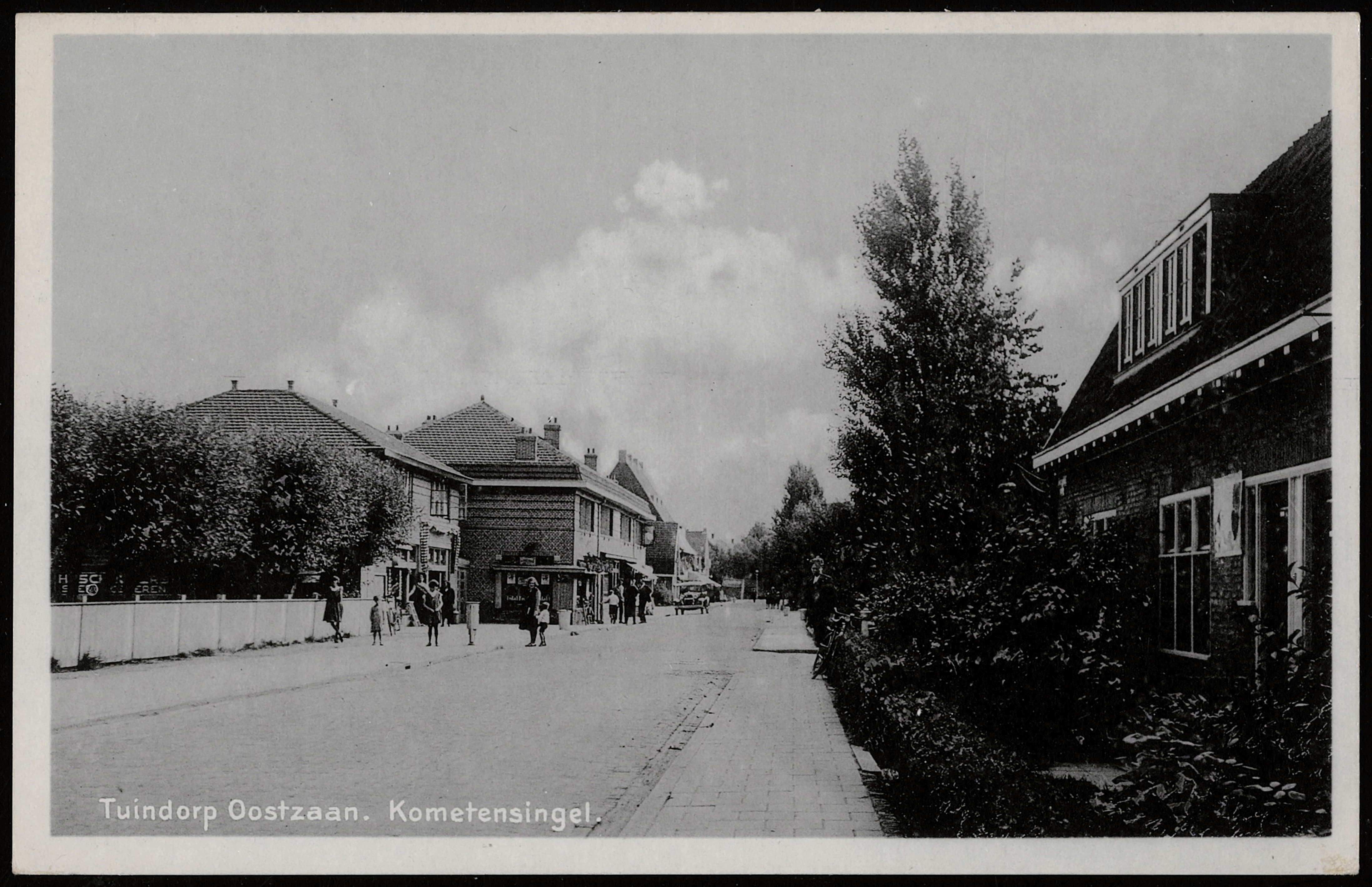 De aangrenzende Kometensingel bij de zuidwestelijke uitbreiding van Tuindorp Oostzaan rond de Vegastraat (1940)