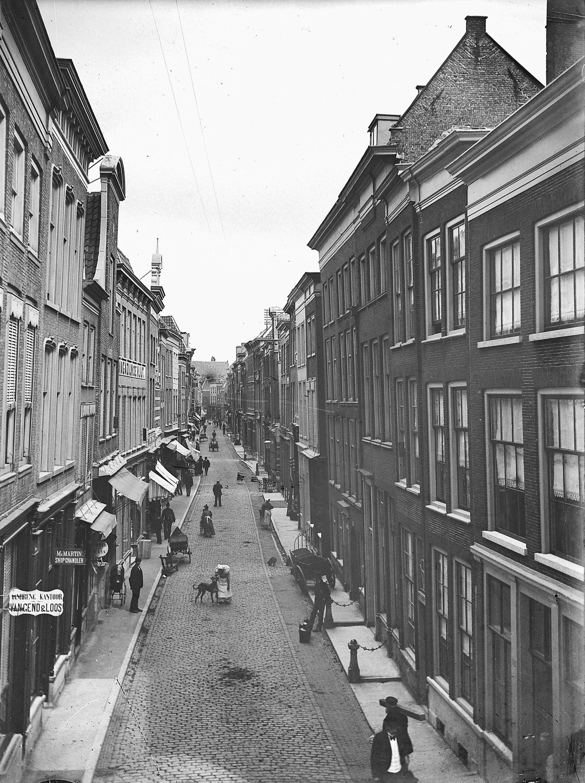 Zicht in de Voorstraat, juli 1896.